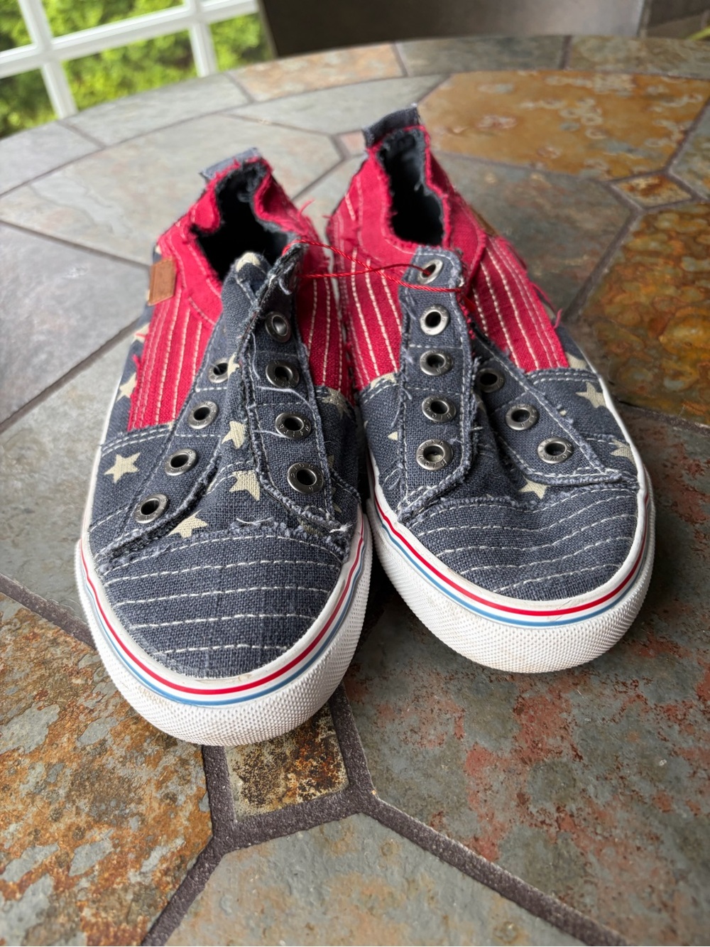 Blowfish Americana Patriotic Red White and Blue slip on sneakers Size 7.5